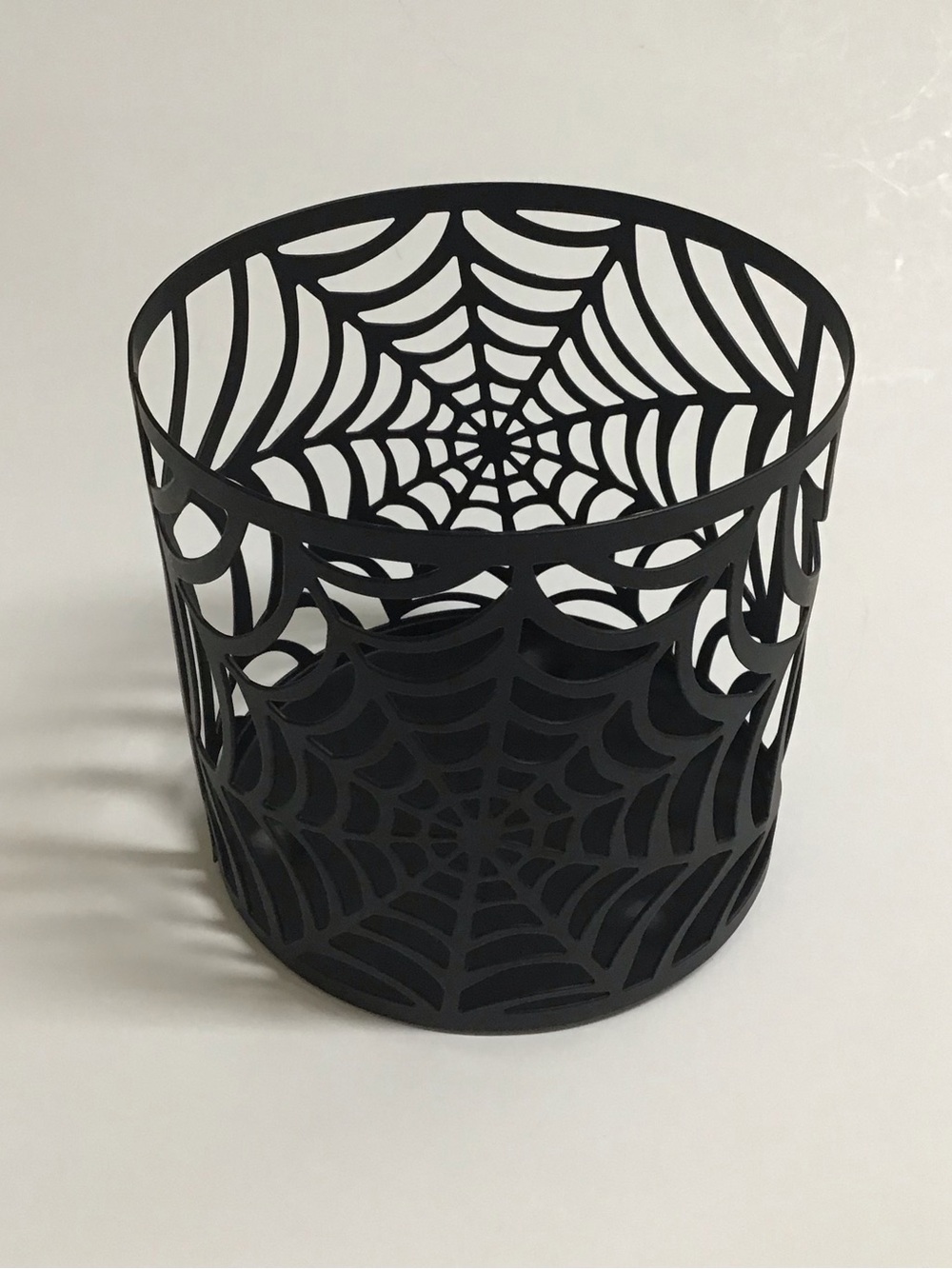 Halloween Spider Web Candle Holder Black Metal 4” Diam Tabletop Luminary NEW